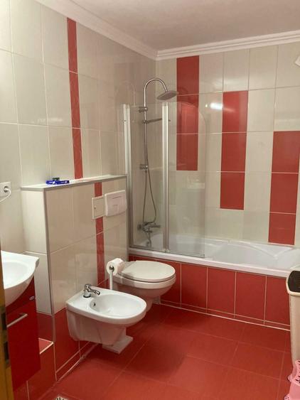 Apartament cu 3 camere decomandat în Terezian