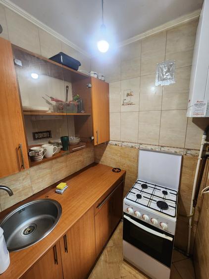 Apartament cu 5 camere, mobilat în Complex Studențesc