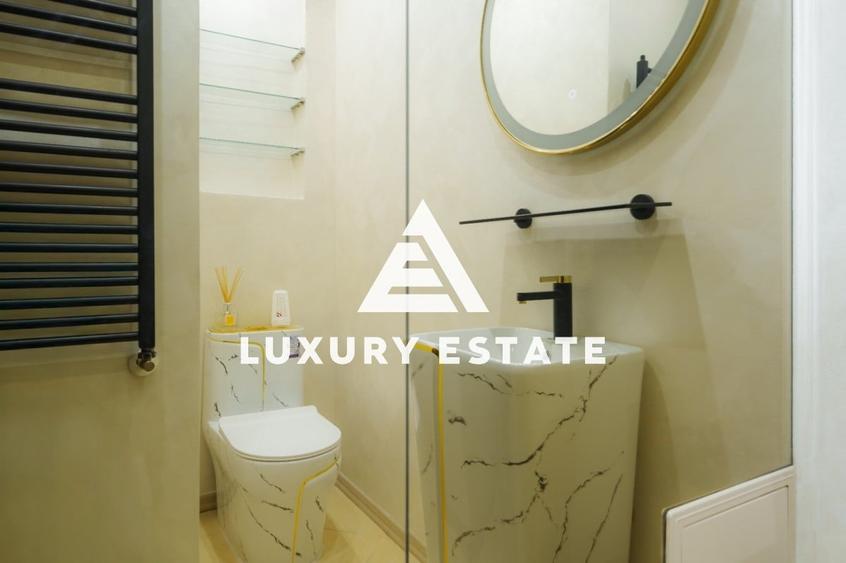 Apartament cu 4 camere decomandat în Dacia