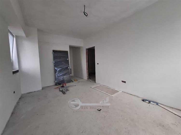 Apartament cu 2 camere decomandat în Galata