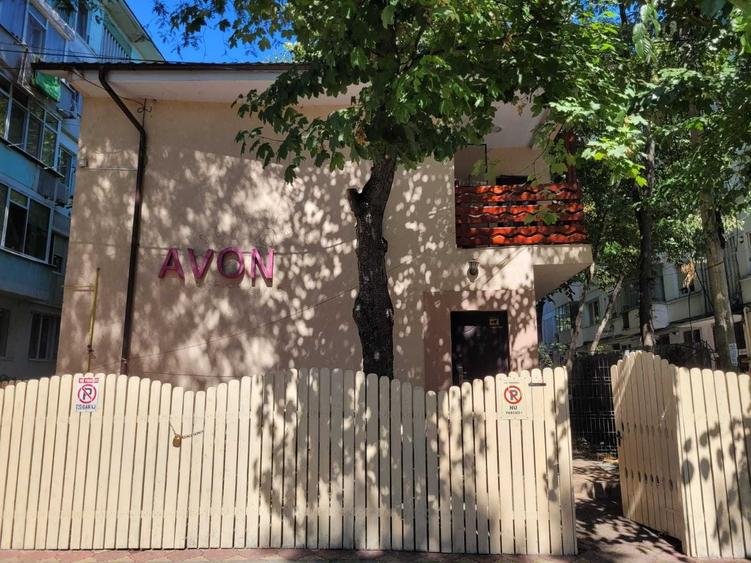 Spațiu comercial, de 80 mp, în Central