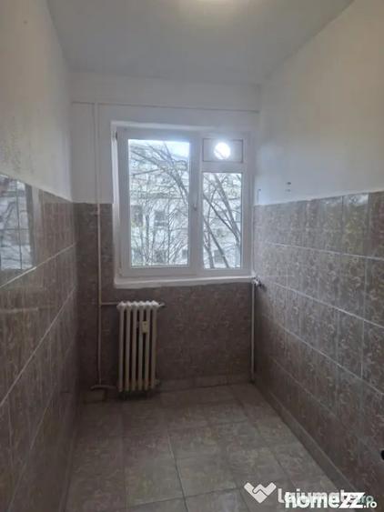 Apartament cu 2 camere semidecomandat în Malu Roșu