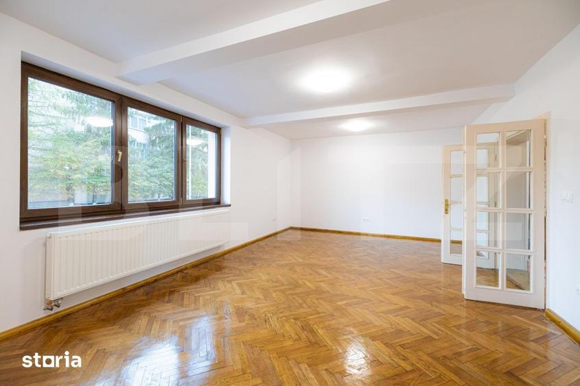 Spațiu comercial, de 62 mp, în Central
