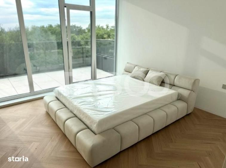 Apartament cu 3 camere decomandat în Între Lacuri
