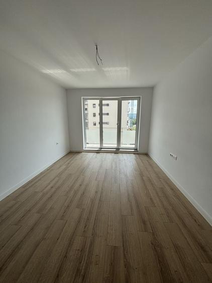 Apartament cu 2 camere decomandat în Exterior Vest