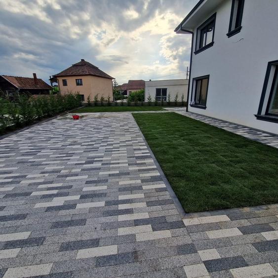 Casă cu 3 camere în Central