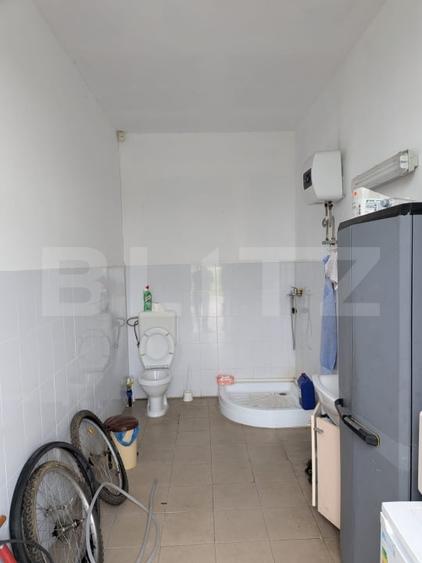 Spațiu comercial, de 2,500 mp, în Dragomirești