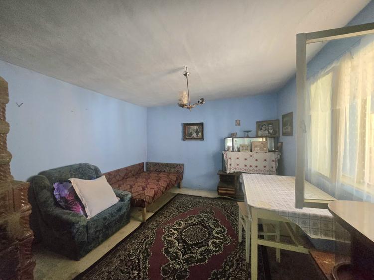Casă individuală cu 2 camere cu Teren 170 Mp în Chercea