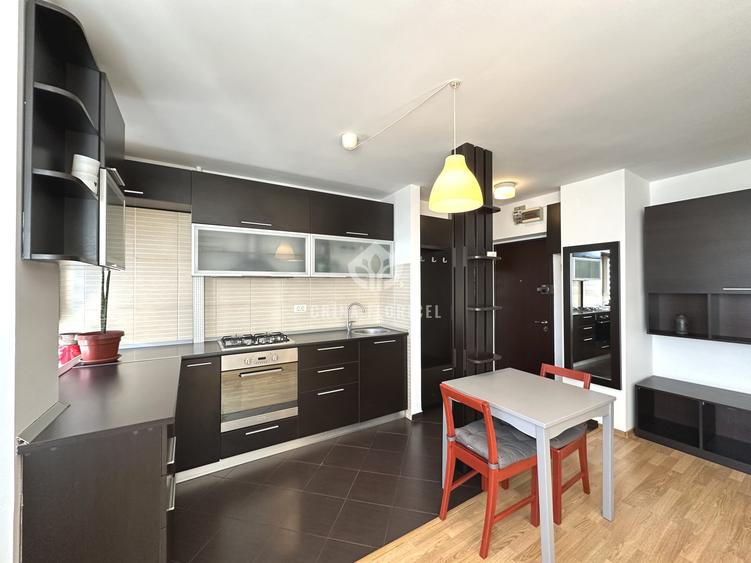 Apartament cu 2 camere semidecomandat, mobilat în Gara de Nord