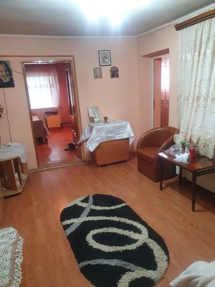Casă cu 3 camere în Galata