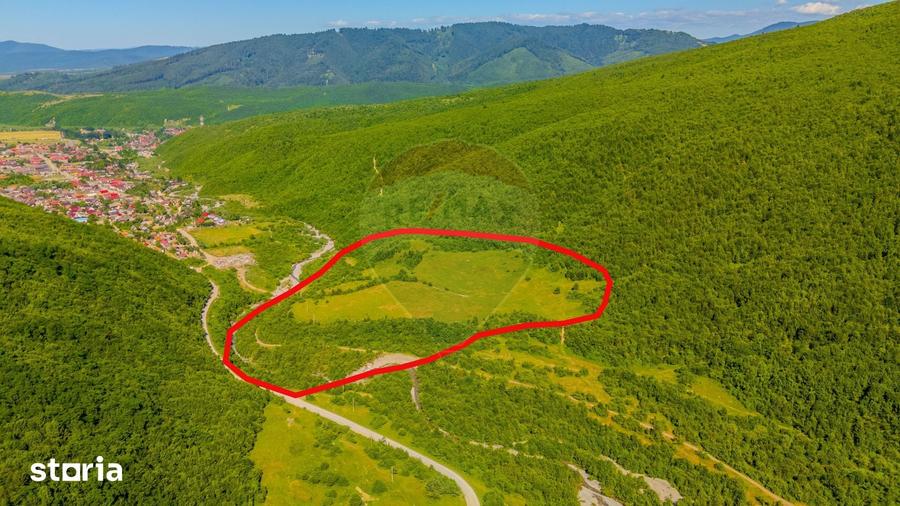 Teren de 128000 mp, în Gârcini