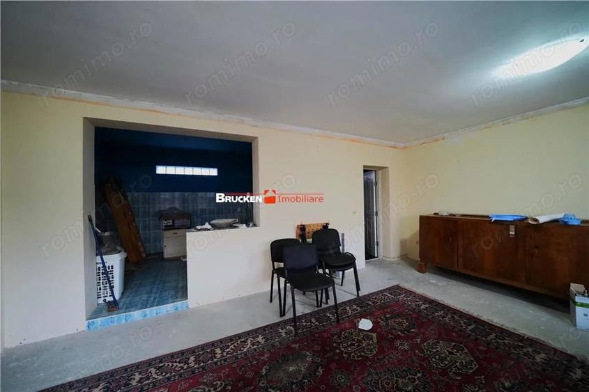 Casă cu 2 camere cu Teren 1133 Mp în Sud