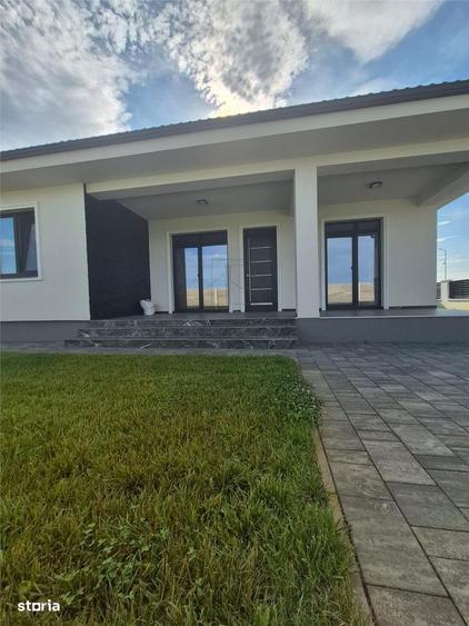 Casa individuala superba - zona linistita - bucatarie inchisa- finisa - 16