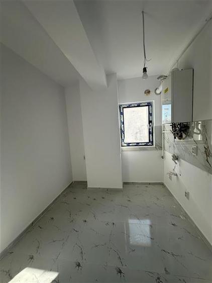 Apartament 2 camere de vanzare, decomandat - Vișani - 4
