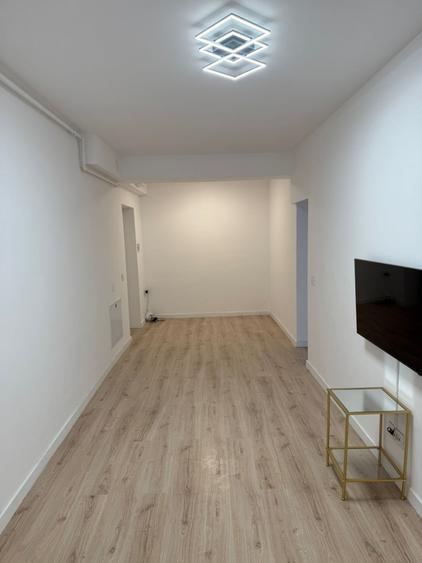 Birou, de 45.5 mp, în Pipera