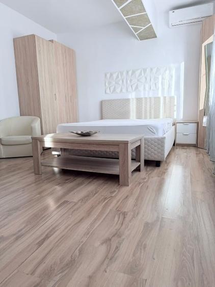Garsonieră decomandată, mobilată în Colentina