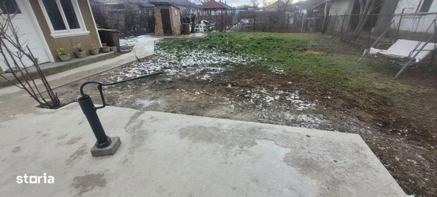 Casă cu 3 camere cu Teren 110 Mp în Central