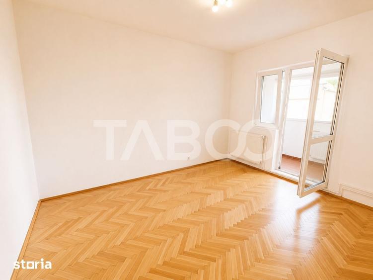 Apartament cu 2 camere decomandat în Ștrand