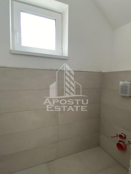 Casă individuală cu 4 camere cu Canalizare în Săcălaz
