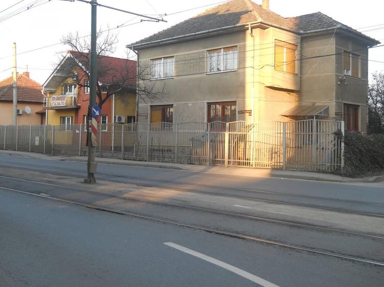 Duplex cu 4 camere cu Teren 100 Mp în Simion Bărnuțiu