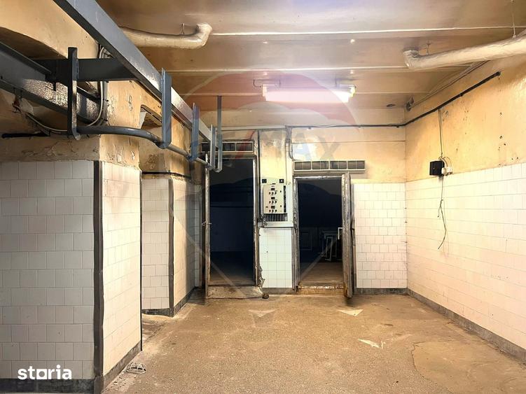 Spațiu comercial, de 299 mp, în Centrul Istoric