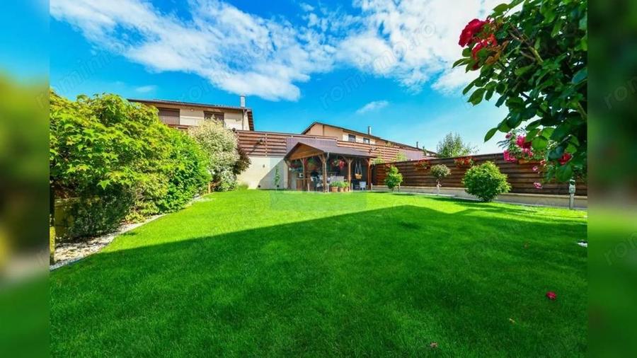 Casă cu Teren 452 Mp în Gheorgheni