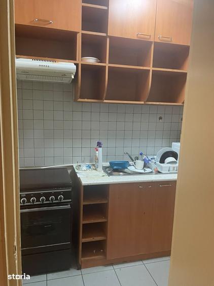 Garsonieră în Titan