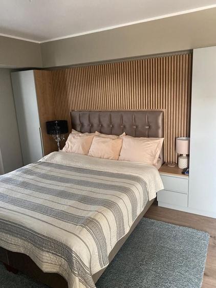 Apartament cu 4 camere decomandat, mobilat în Unirii