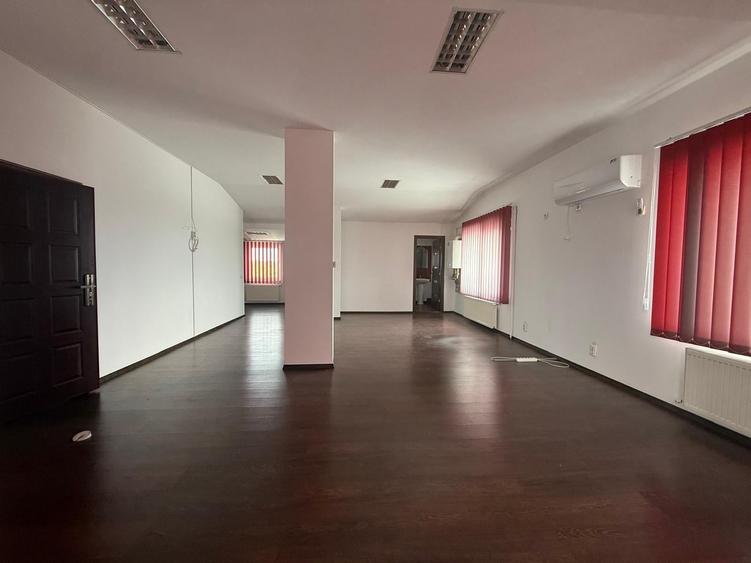 Spațiu comercial, de 367 mp, în Popești-Leordeni