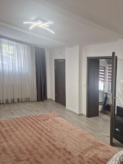 Casă individuală cu 4 camere cu Canalizare în Răcădău