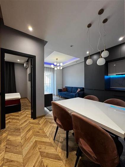 Apartament cu 2 camere semidecomandat, mobilat în Sopor