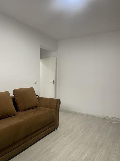 Apartament cu 3 camere decomandat în Militari