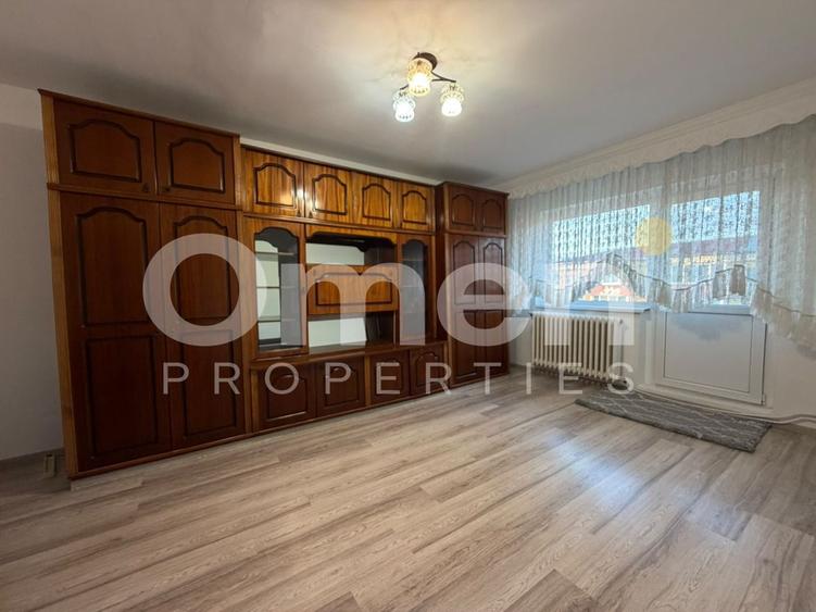 Apartament cu 2 camere decomandat în Hotvon