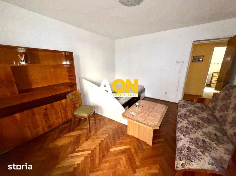 Garsonieră decomandată în Cetate