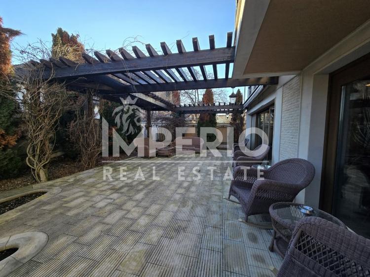 Casă individuală cu 10 camere cu Piscina în Andrei Mureșanu