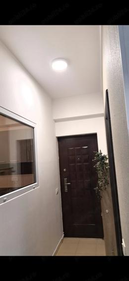 Apartament cu 2 camere semidecomandat în Roșu