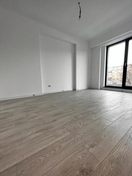 Apartament cu 3 camere decomandat în Gorjului