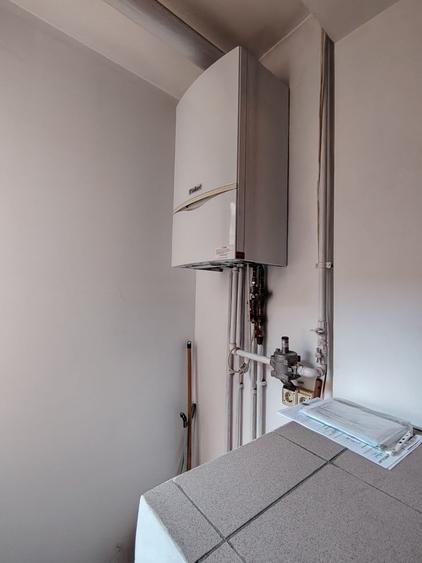 Apartament cu 4 camere circular în P-ța Romană
