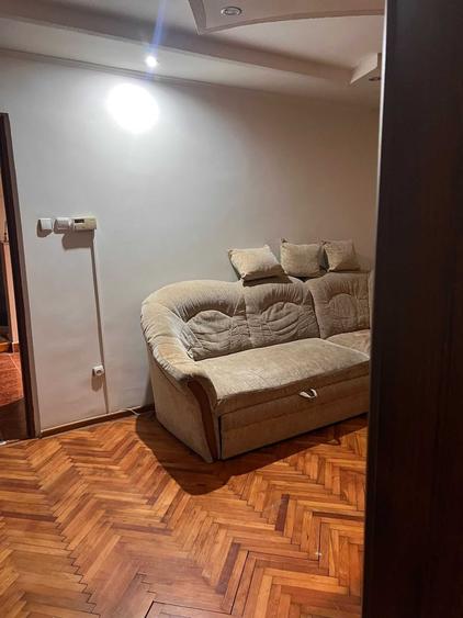 Apartament cu 2 camere semidecomandat în Micro 16