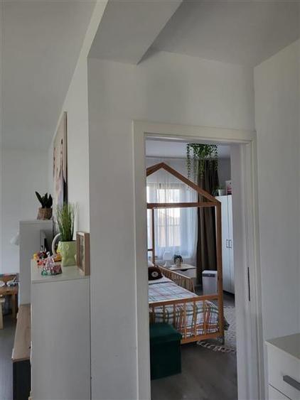 Casă cu 3 camere cu Teren 430 Mp în 9 Mai