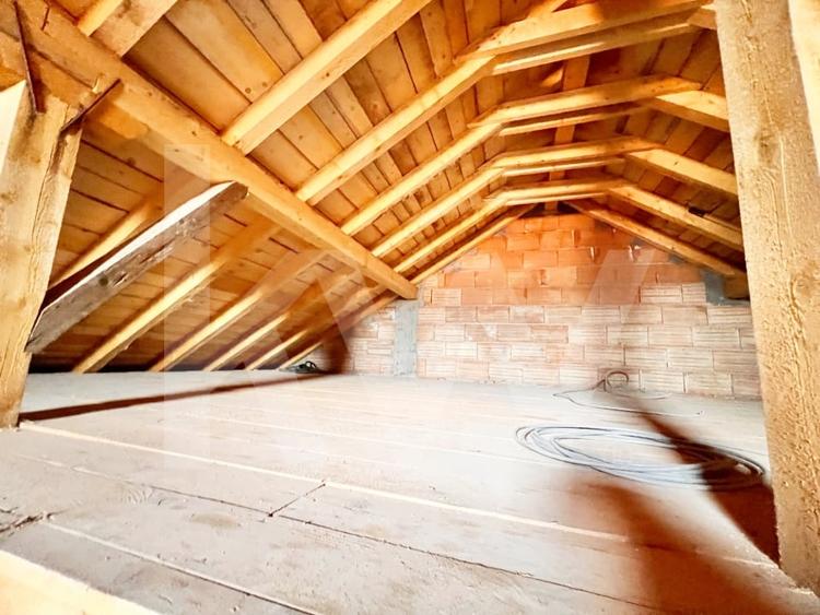 De vânzare casă tip duplex cu terasă, curte și anexă în Selimbăr, Sibiu - 9
