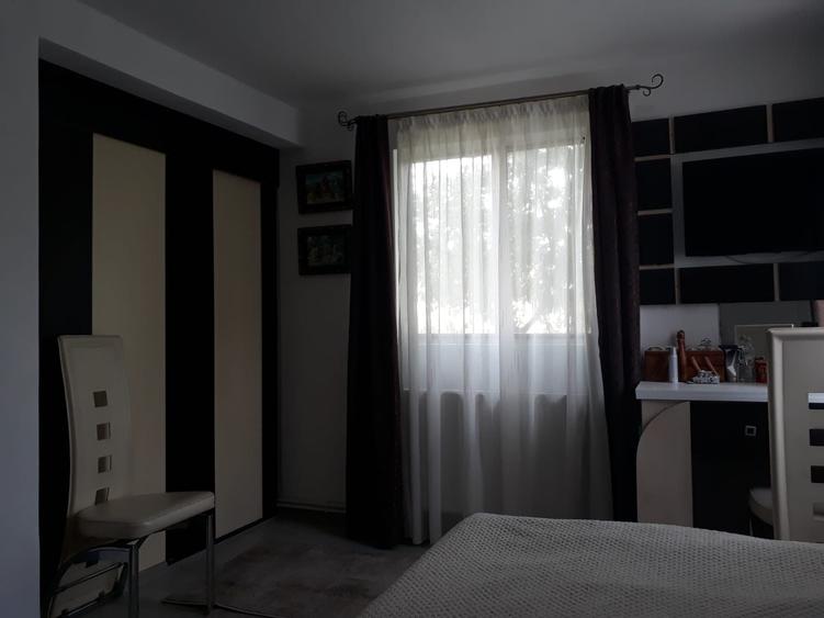 Casă cu 4 camere în