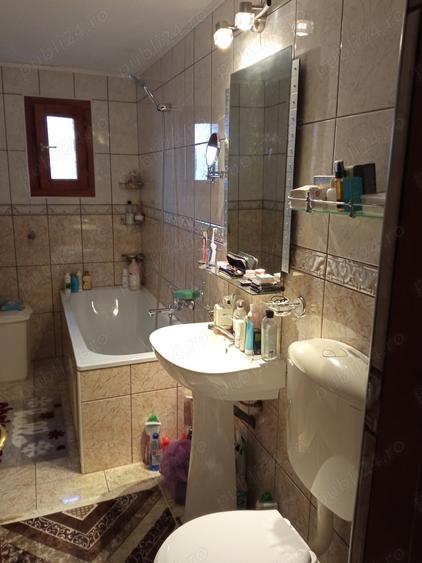 Casă cu 2 camere în Central