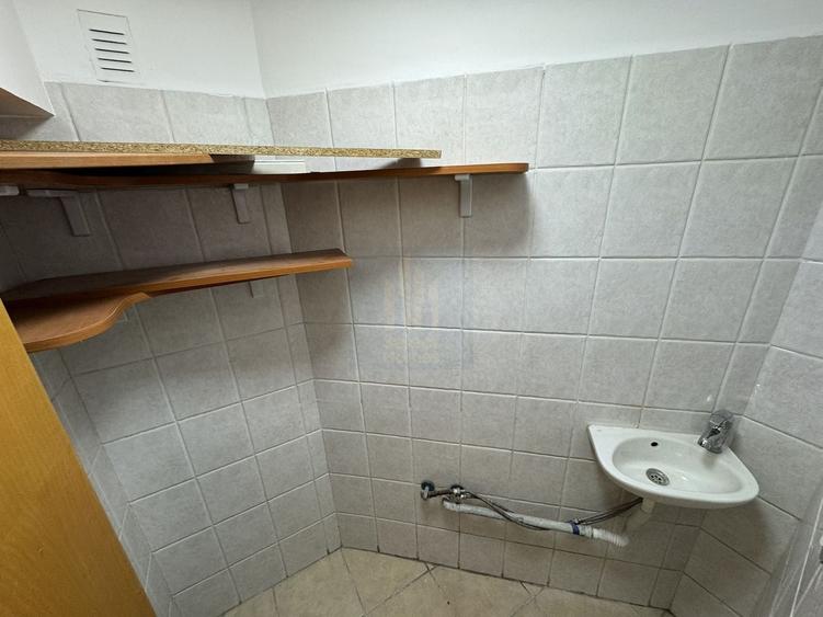 Birou, de 98.650001525879 mp, în Națiunile Unite