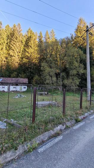 Teren de 1058 mp, în Voineasa