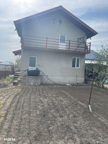 Casă cu 4 camere cu Teren 520 Mp în Poroschia