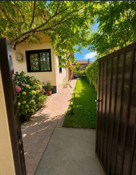 Apartament cu 2 camere decomandat, mobilat în 1 Mai
