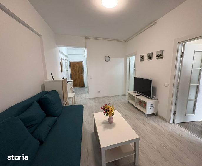 Apartament cu 2 camere semidecomandat, mobilat în Vitan