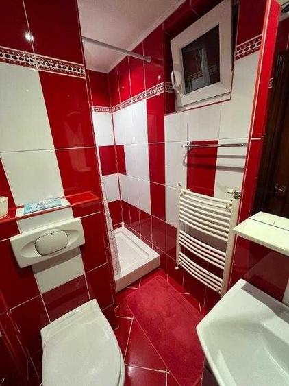 Apartament cu 4 camere decomandat în Exterior Vest