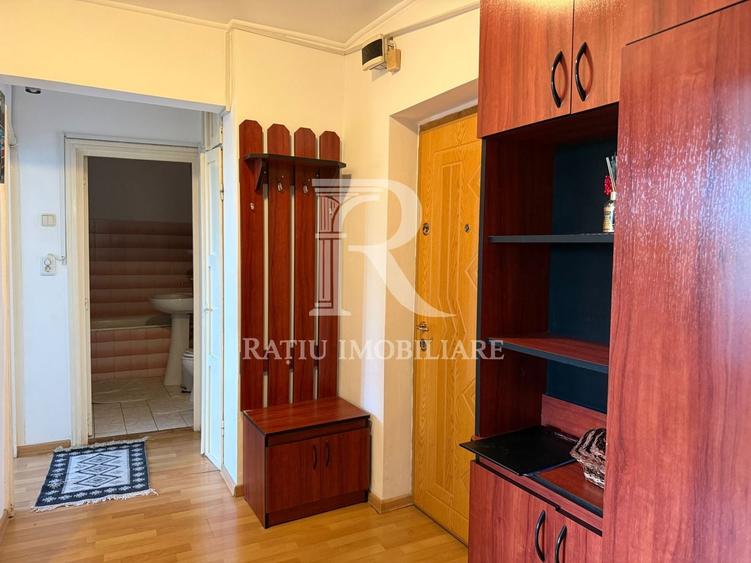 Apartament cu 2 camere decomandat, mobilat în Dacia